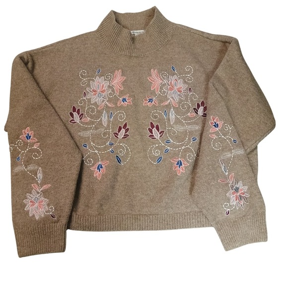 VERISSIMA Sweaters - Versona L‎ Embroidered Floral Mock Neck Sweater Taupe Cottagecore Pullover